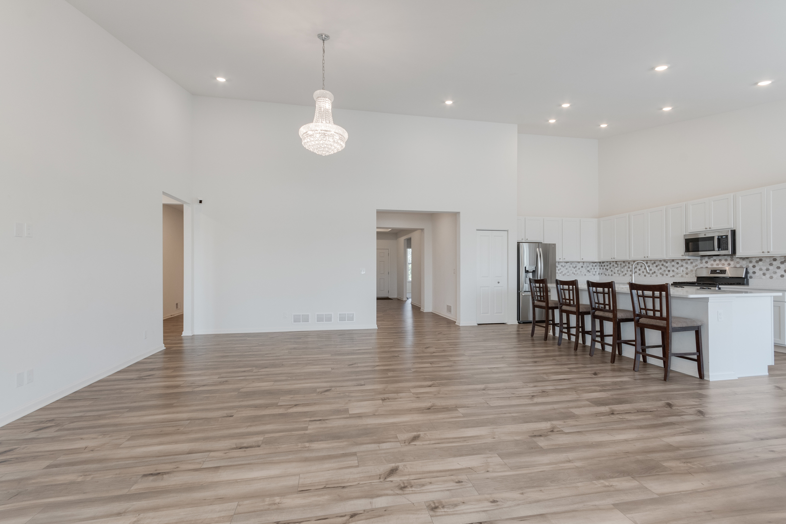 2164 Tremont Avenue Property Photo 10