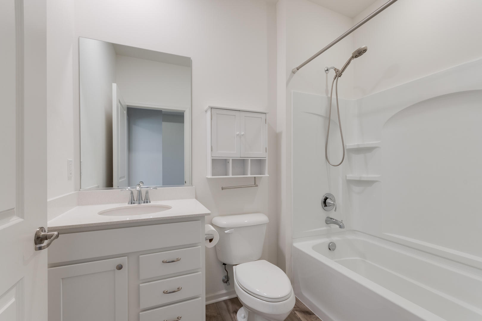 2164 Tremont Avenue Property Photo 12