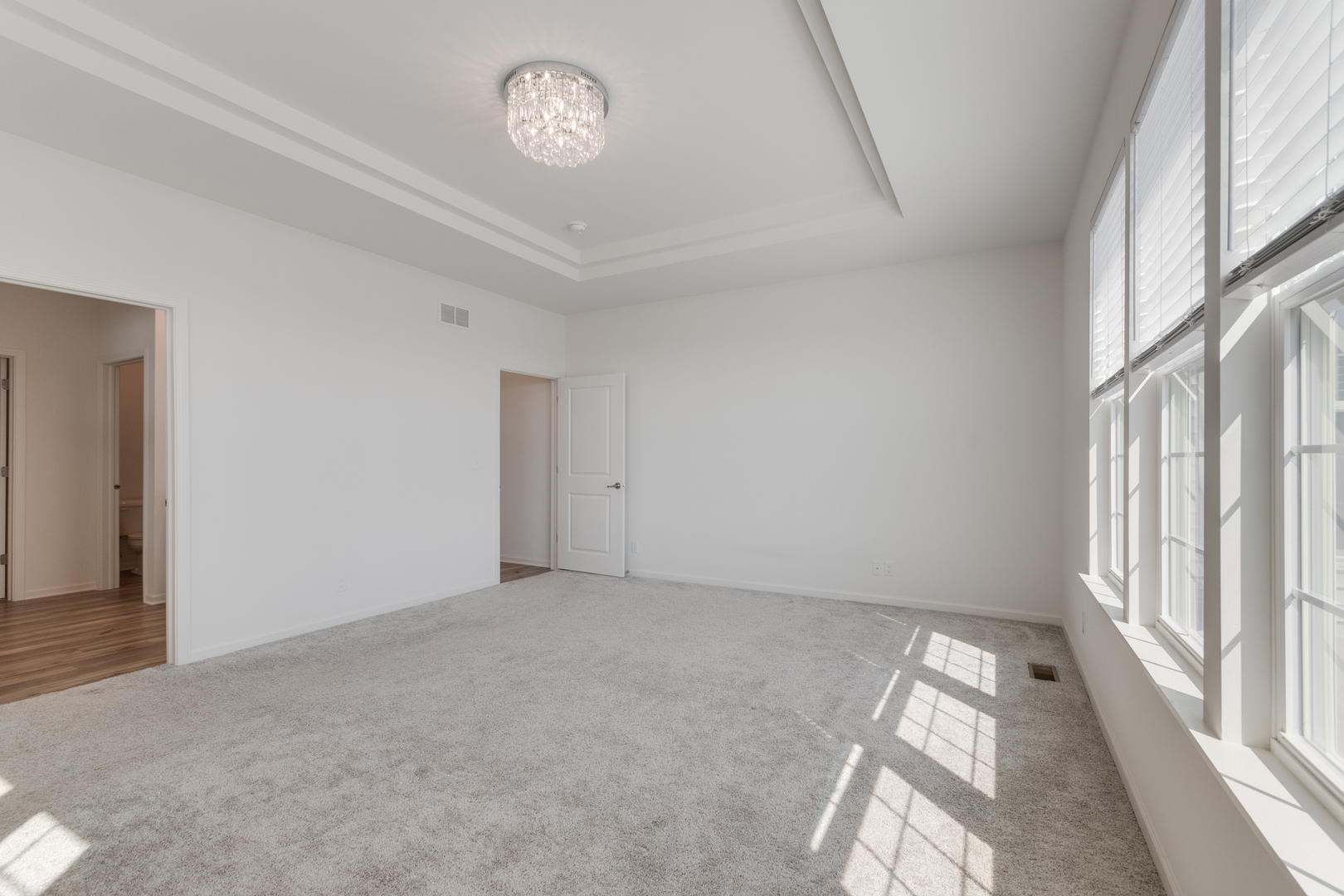 2164 Tremont Avenue Property Photo 16