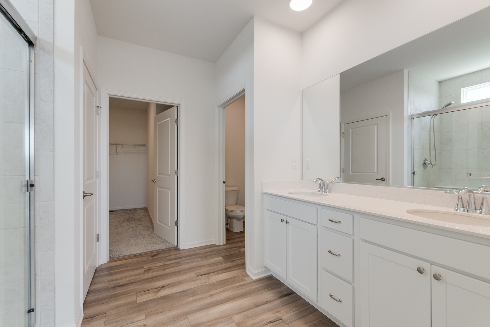 2164 Tremont Avenue Property Photo 17