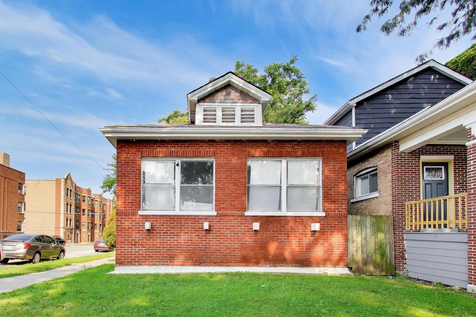 8301 S Maryland Avenue Property Photo 3