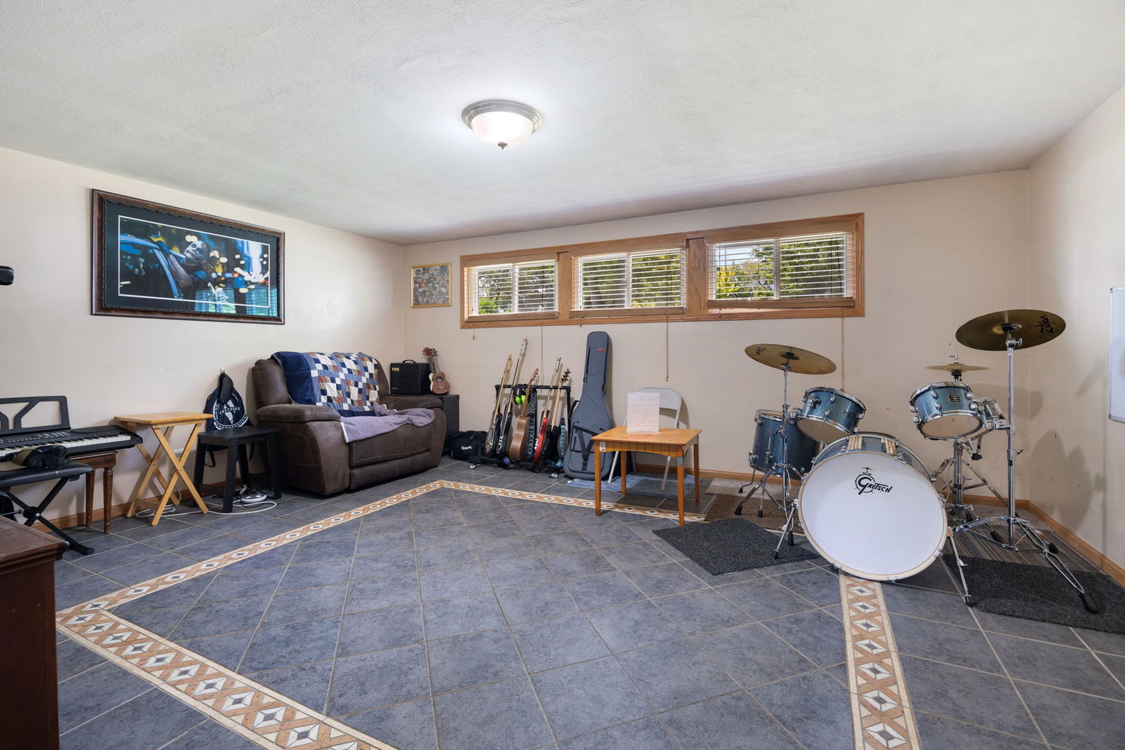 1120 S 12th Avenue Property Photo 13