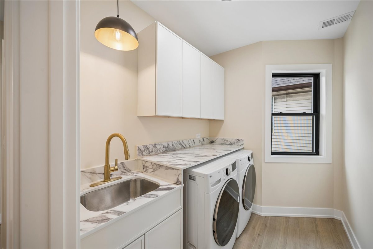 3841 N Kenneth Avenue Property Photo 20