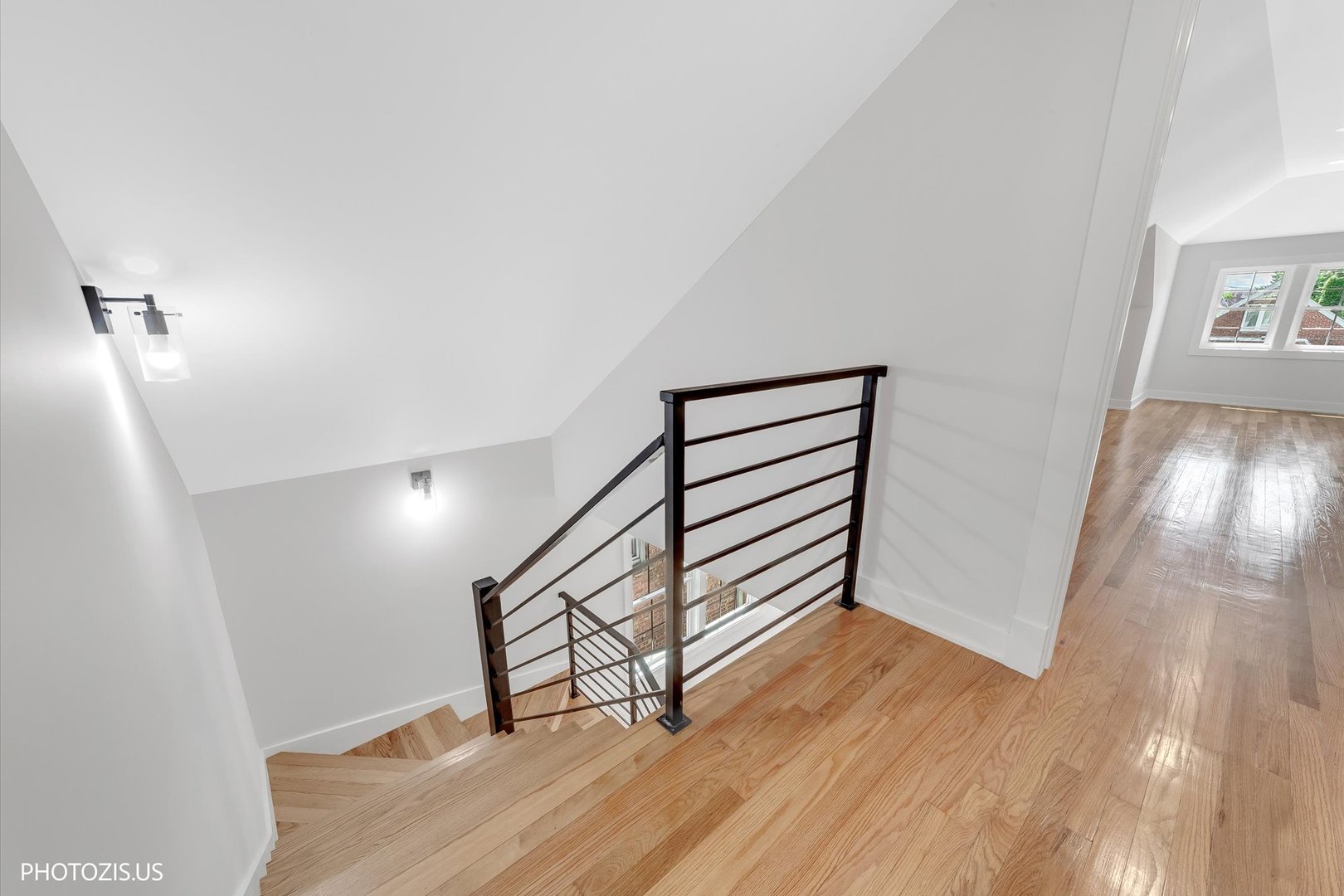 3625 N Nora Avenue Property Photo 26