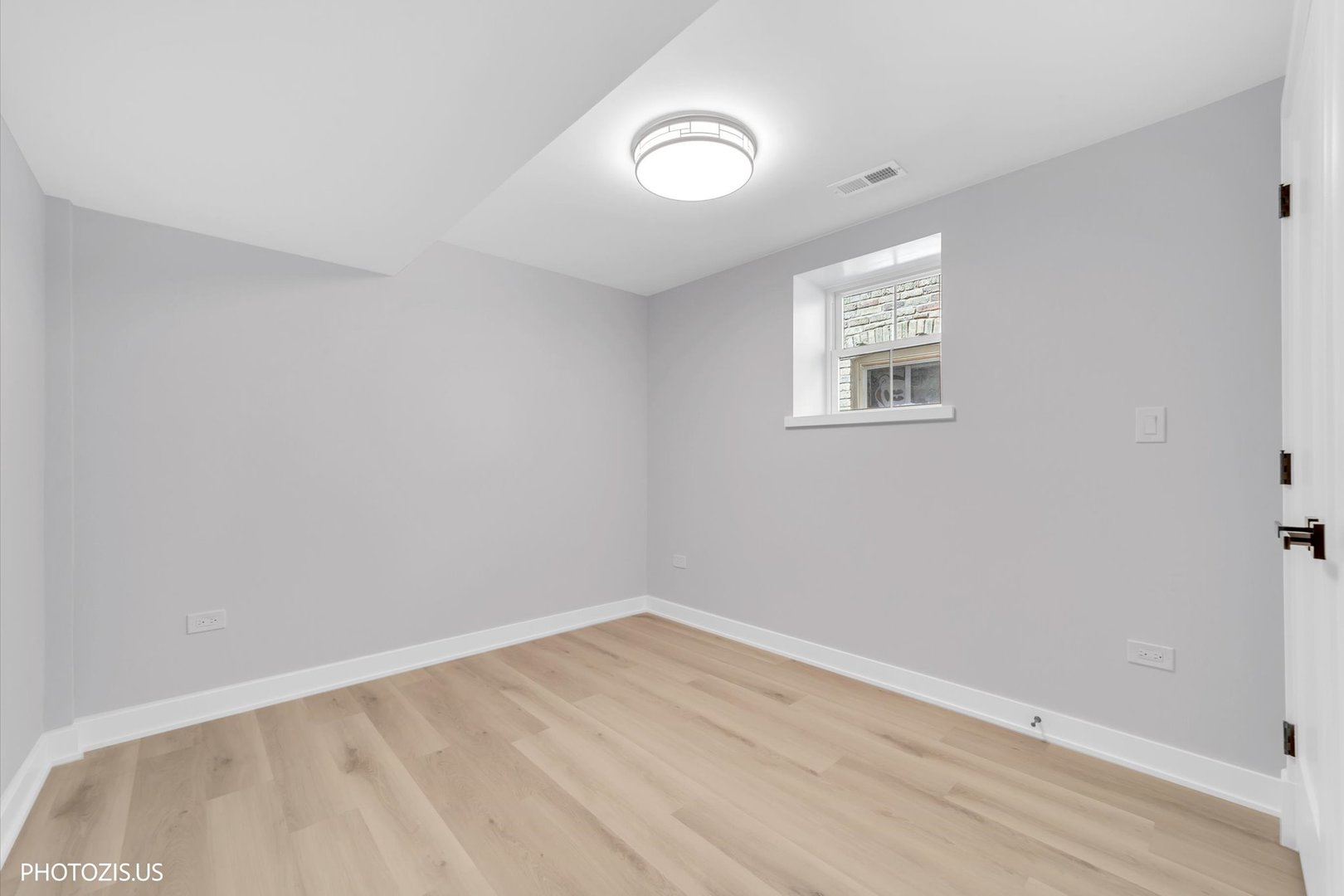 3625 N Nora Avenue Property Photo 41