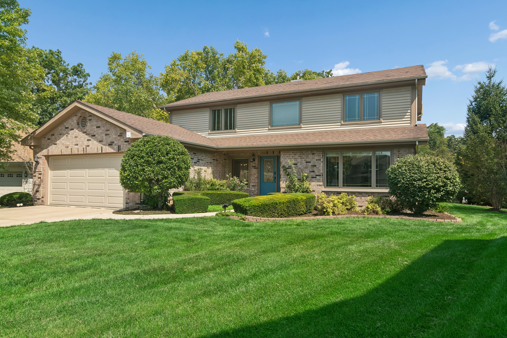 824 Kent Circle Property Photo 1