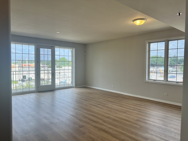 541 N Hough Street 305 Property Photo 4