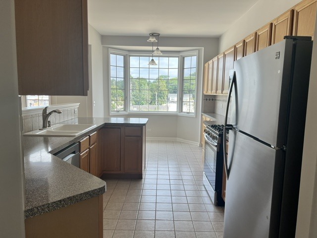 541 N Hough Street 305 Property Photo 5