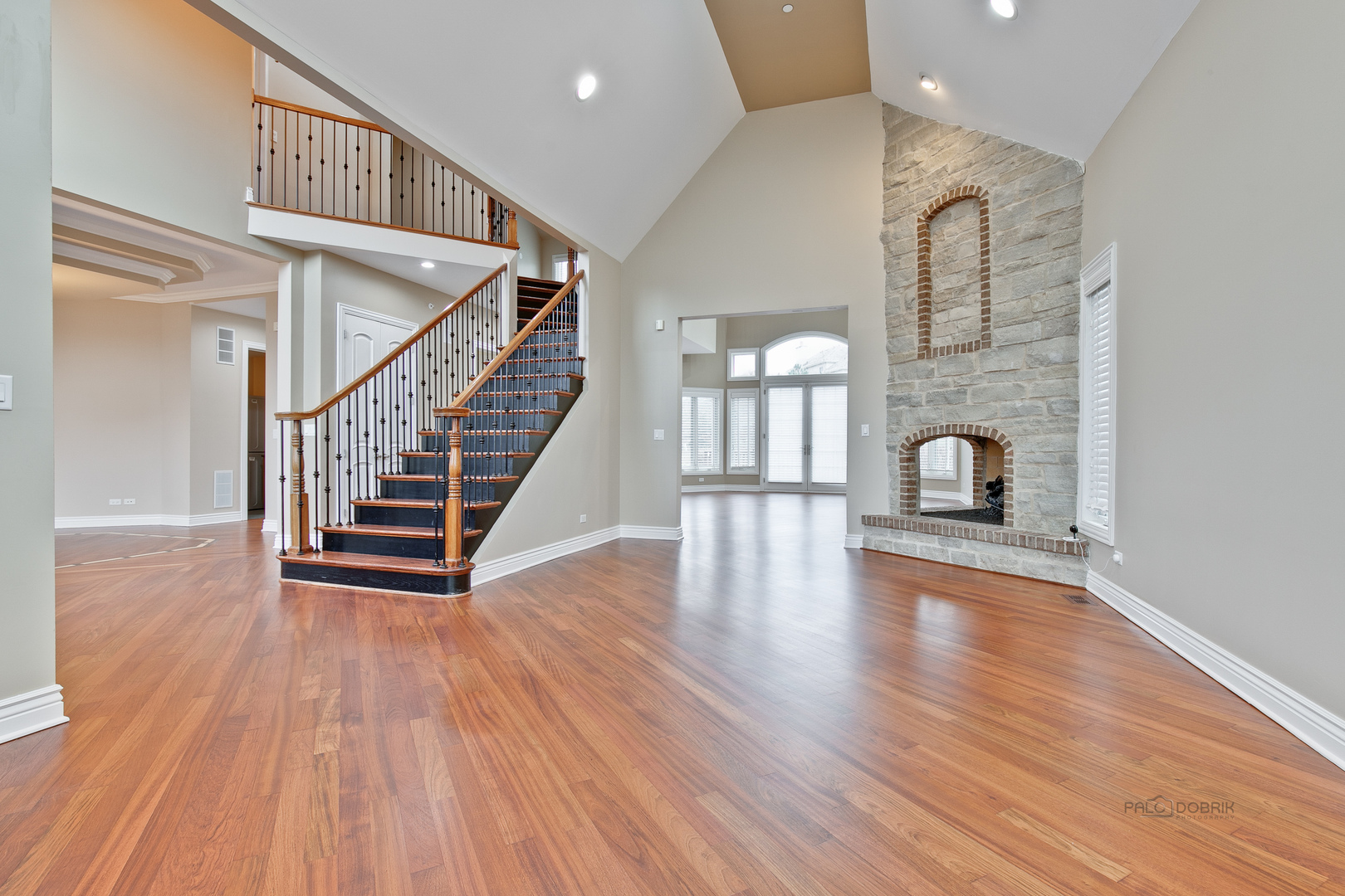 7229 Roxbury Court Property Photo 6