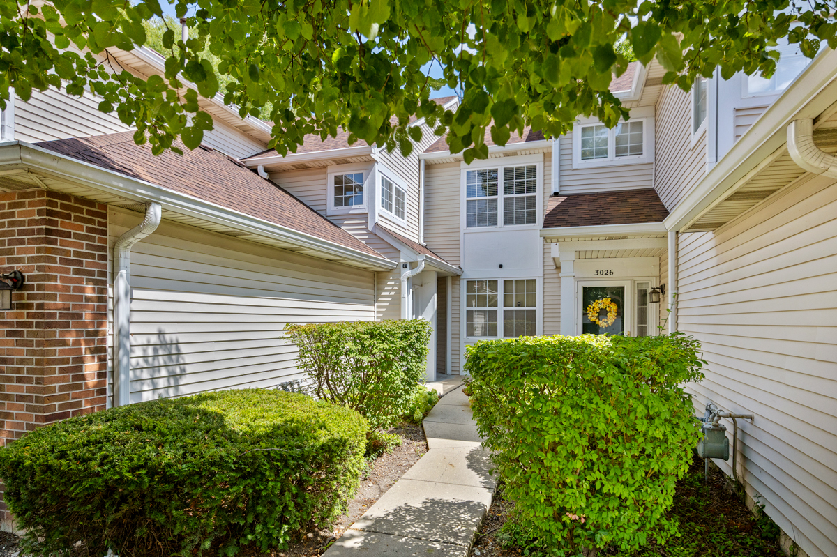 3024 Kentshire Circle Property Photo 2