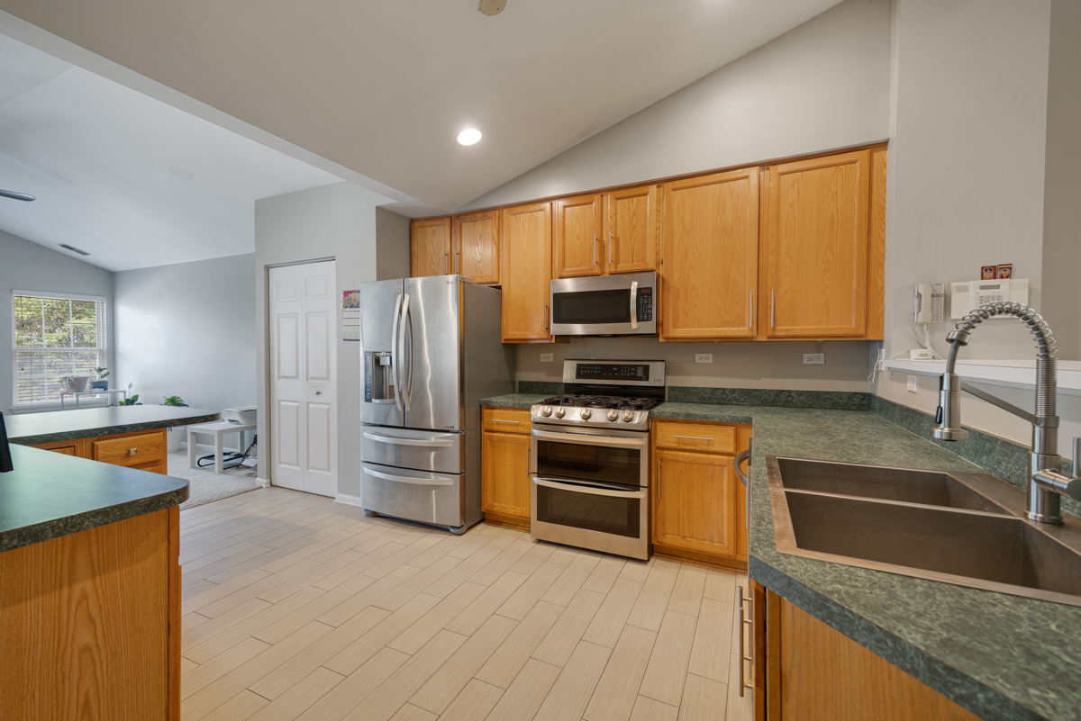 3024 Kentshire Circle Property Photo 11