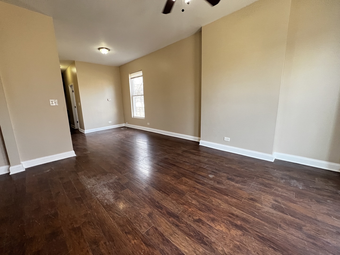 7642 S Normal Avenue Property Photo 5