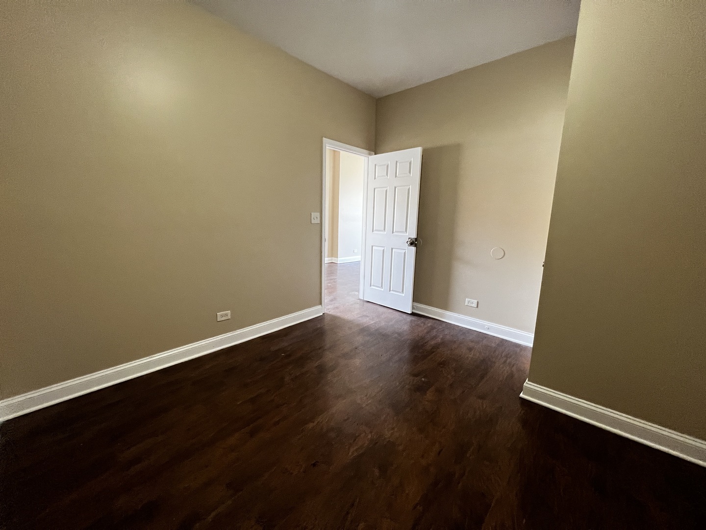 7642 S Normal Avenue Property Photo 8