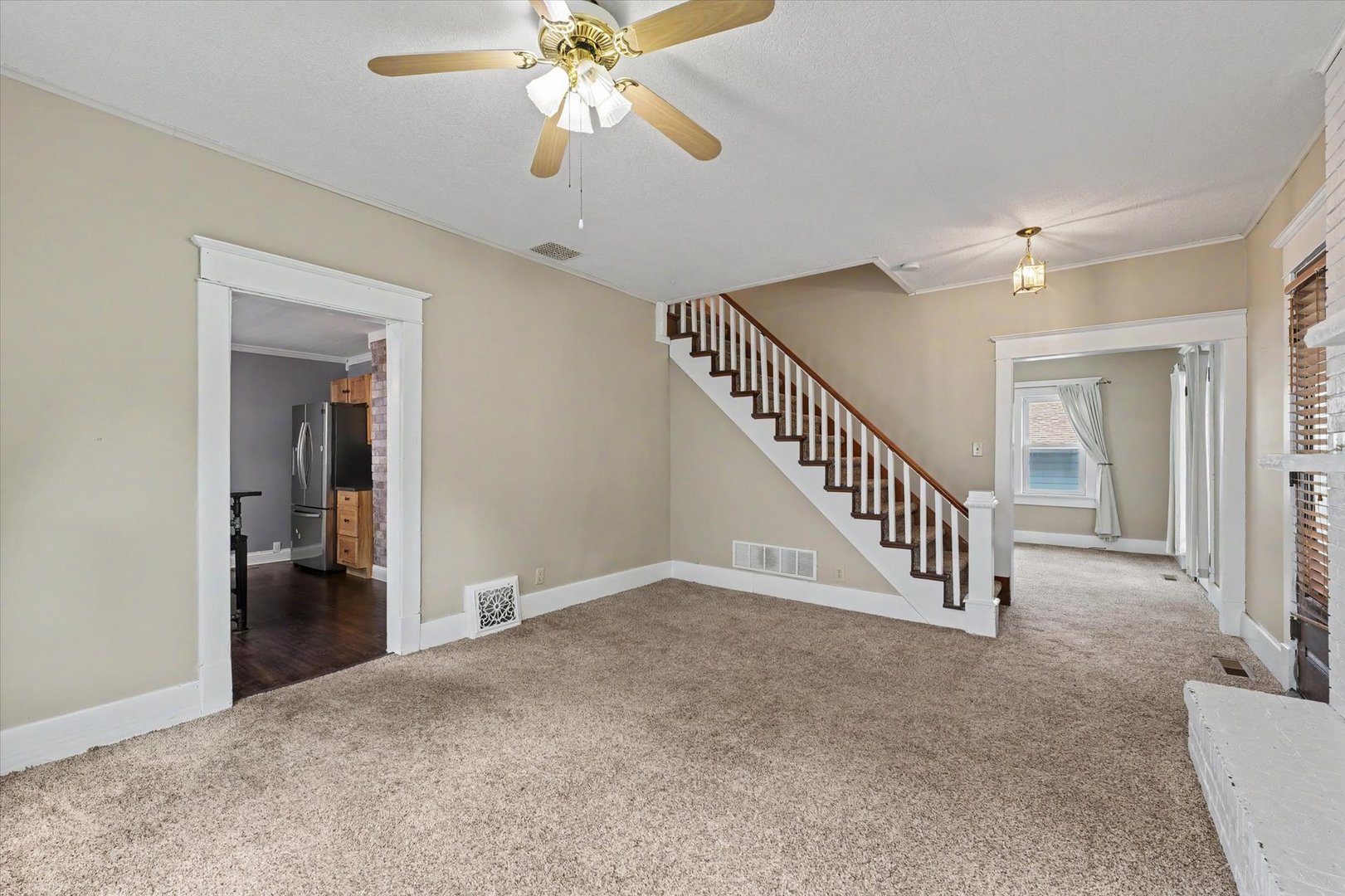110 S Richman Street Property Photo 9