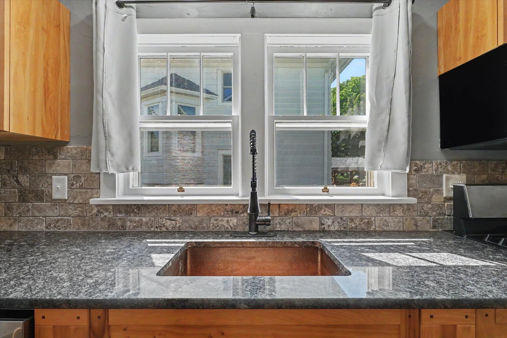 110 S Richman Street Property Photo 17