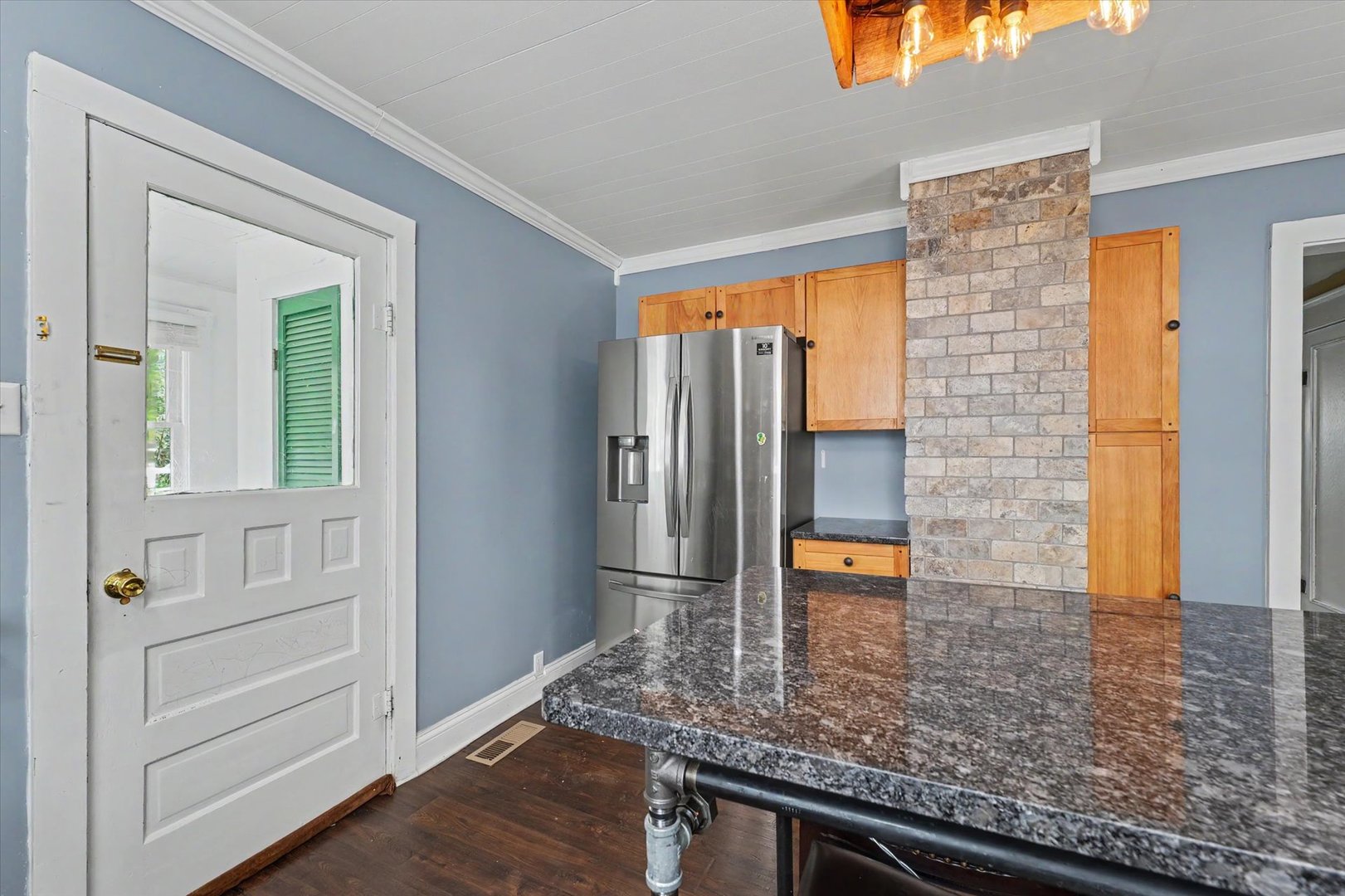 110 S Richman Street Property Photo 18