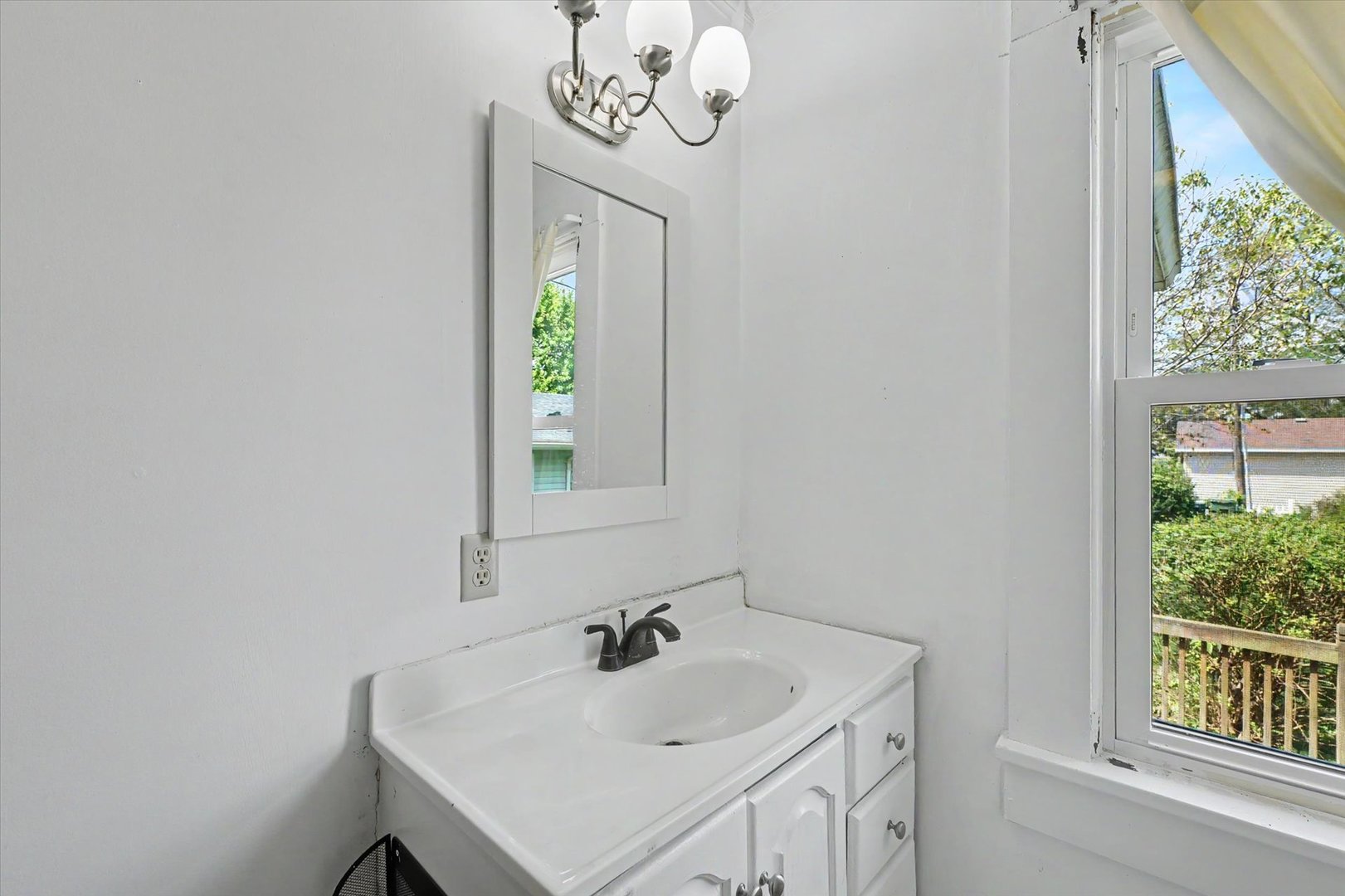 110 S Richman Street Property Photo 22