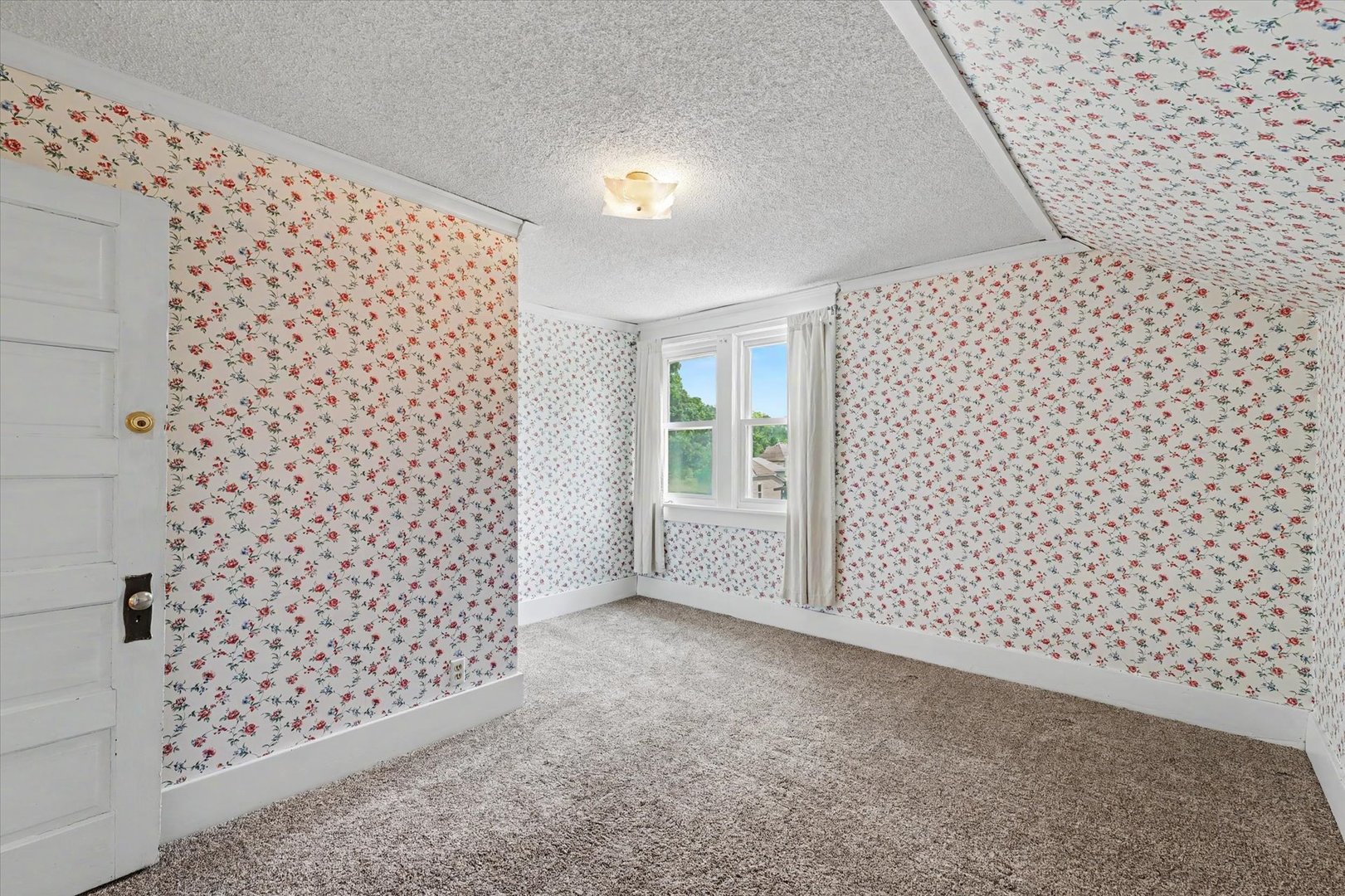 110 S Richman Street Property Photo 29