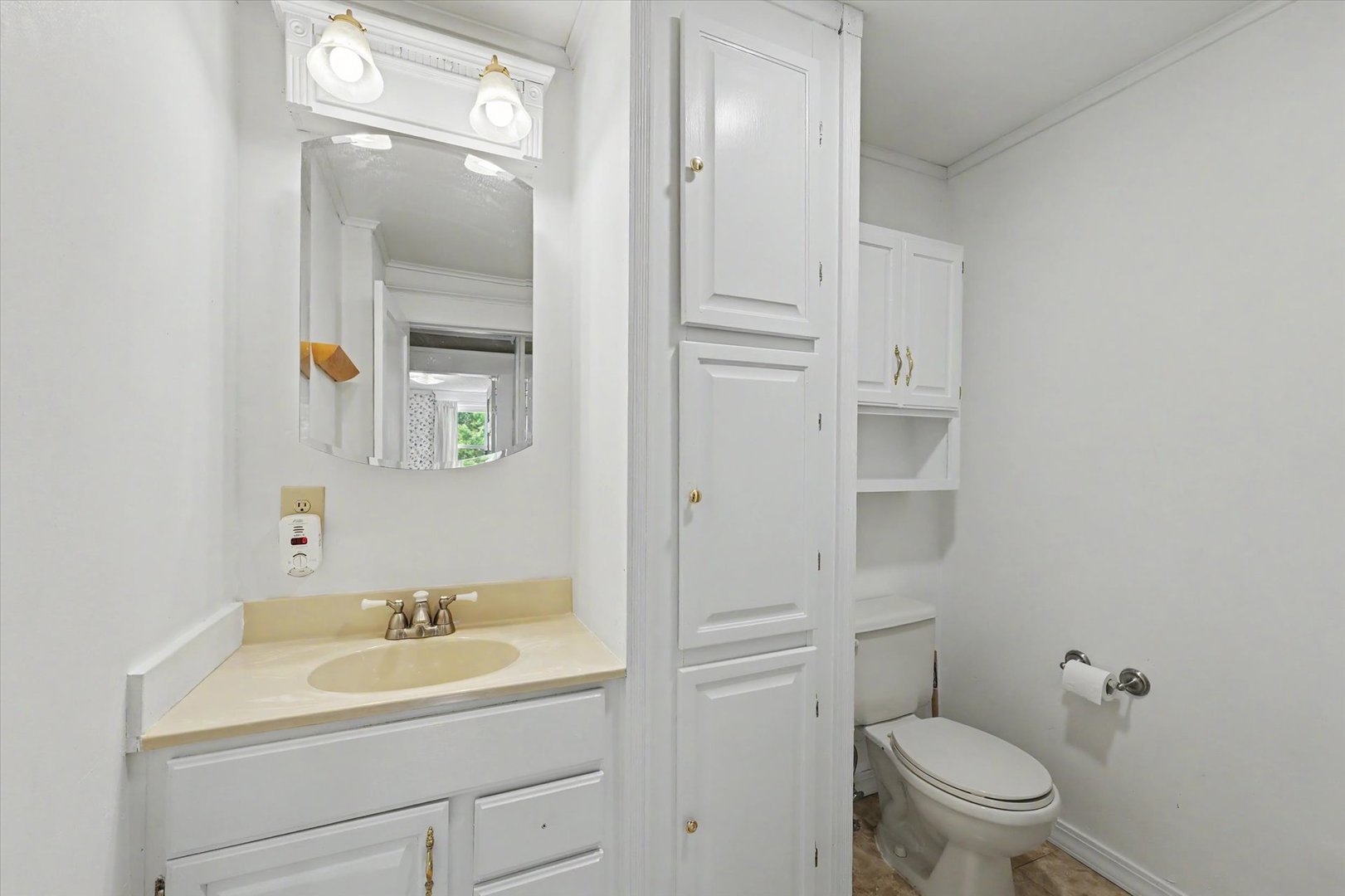 110 S Richman Street Property Photo 31