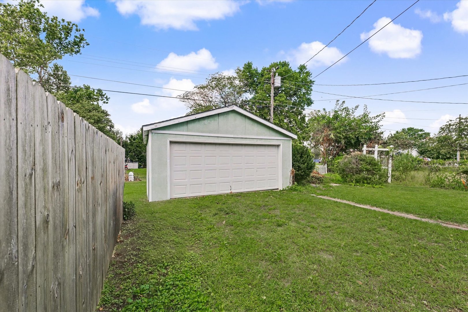110 S Richman Street Property Photo 41