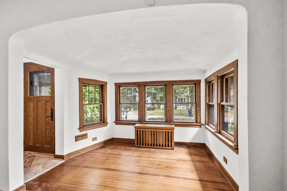 2330 Brown Avenue Property Photo 3