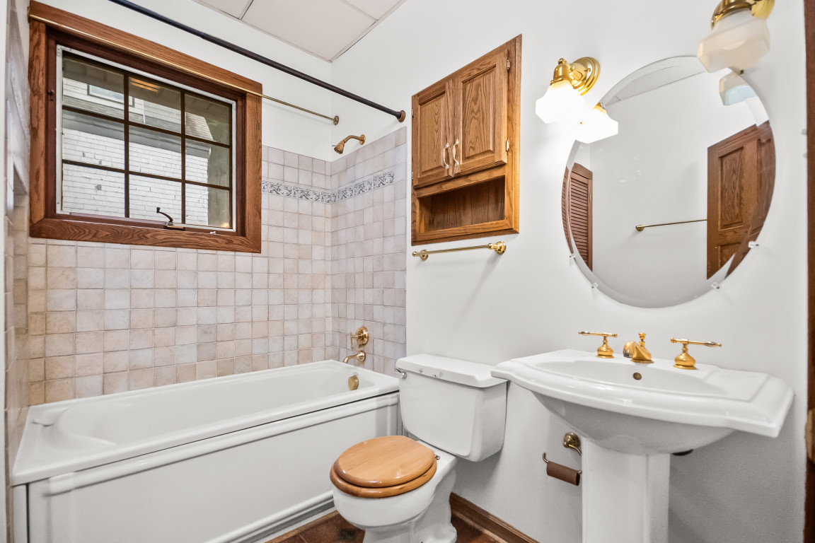 2330 Brown Avenue Property Photo 16
