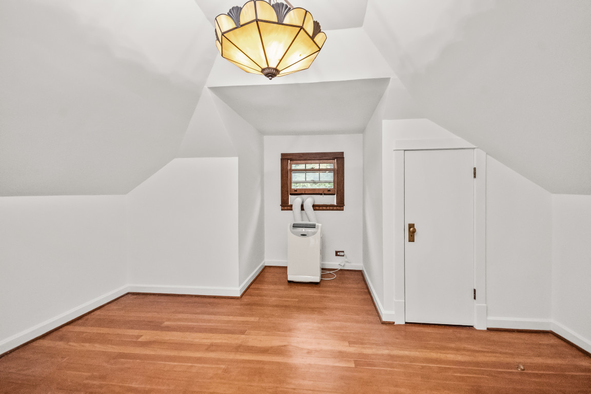 2330 Brown Avenue Property Photo 18