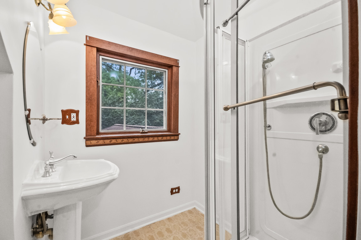 2330 Brown Avenue Property Photo 19