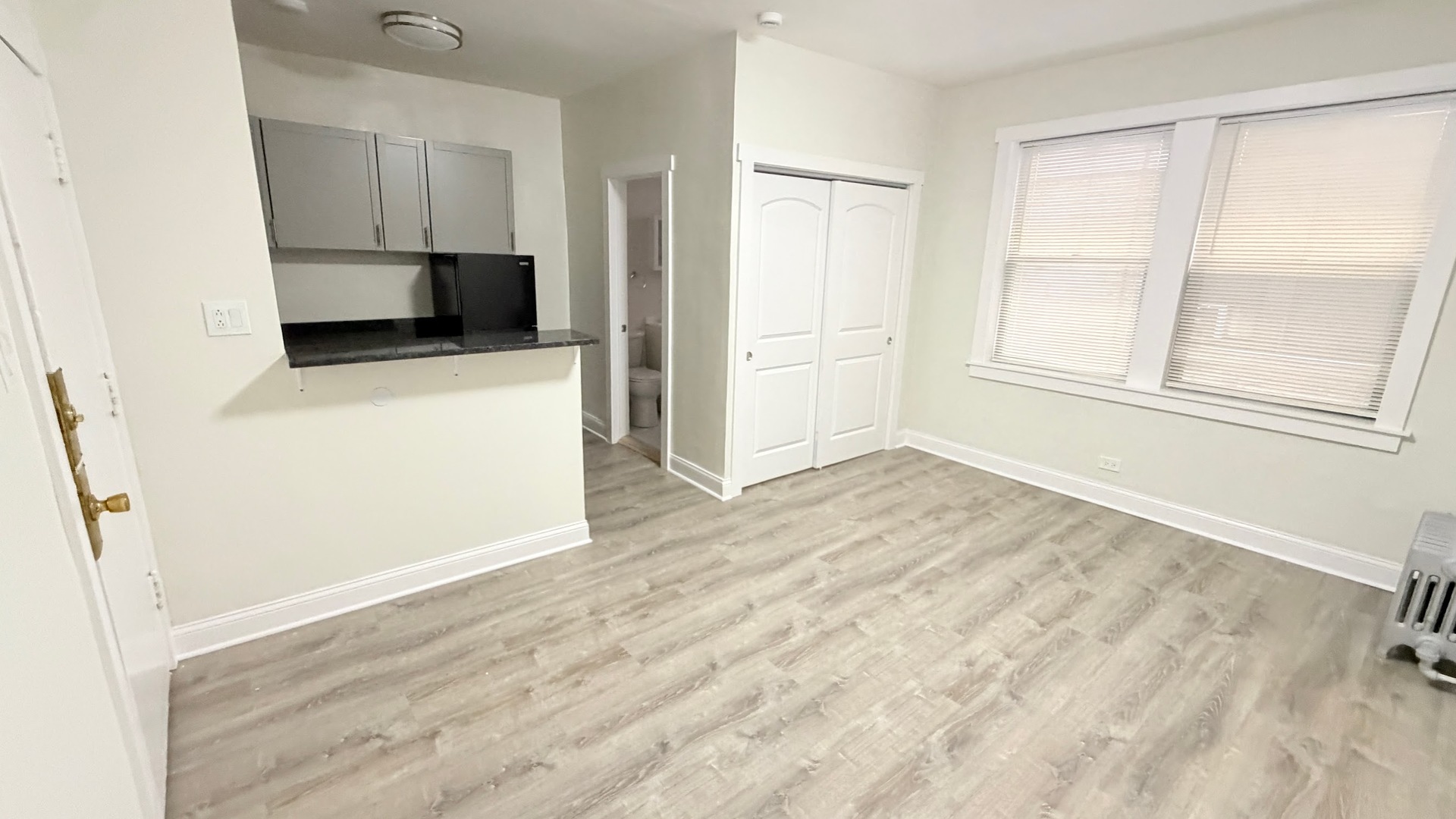 839 W Sheridan Road 321 Property Photo 6