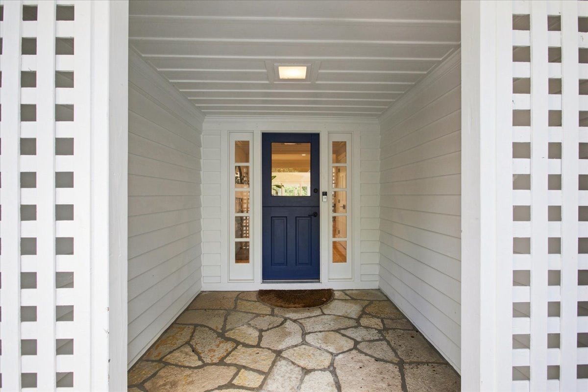 1810 South Lane Property Photo 7