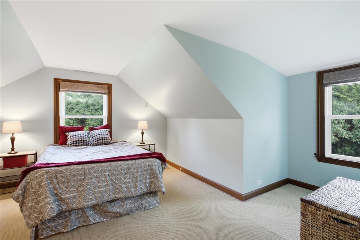1810 South Lane Property Photo 32