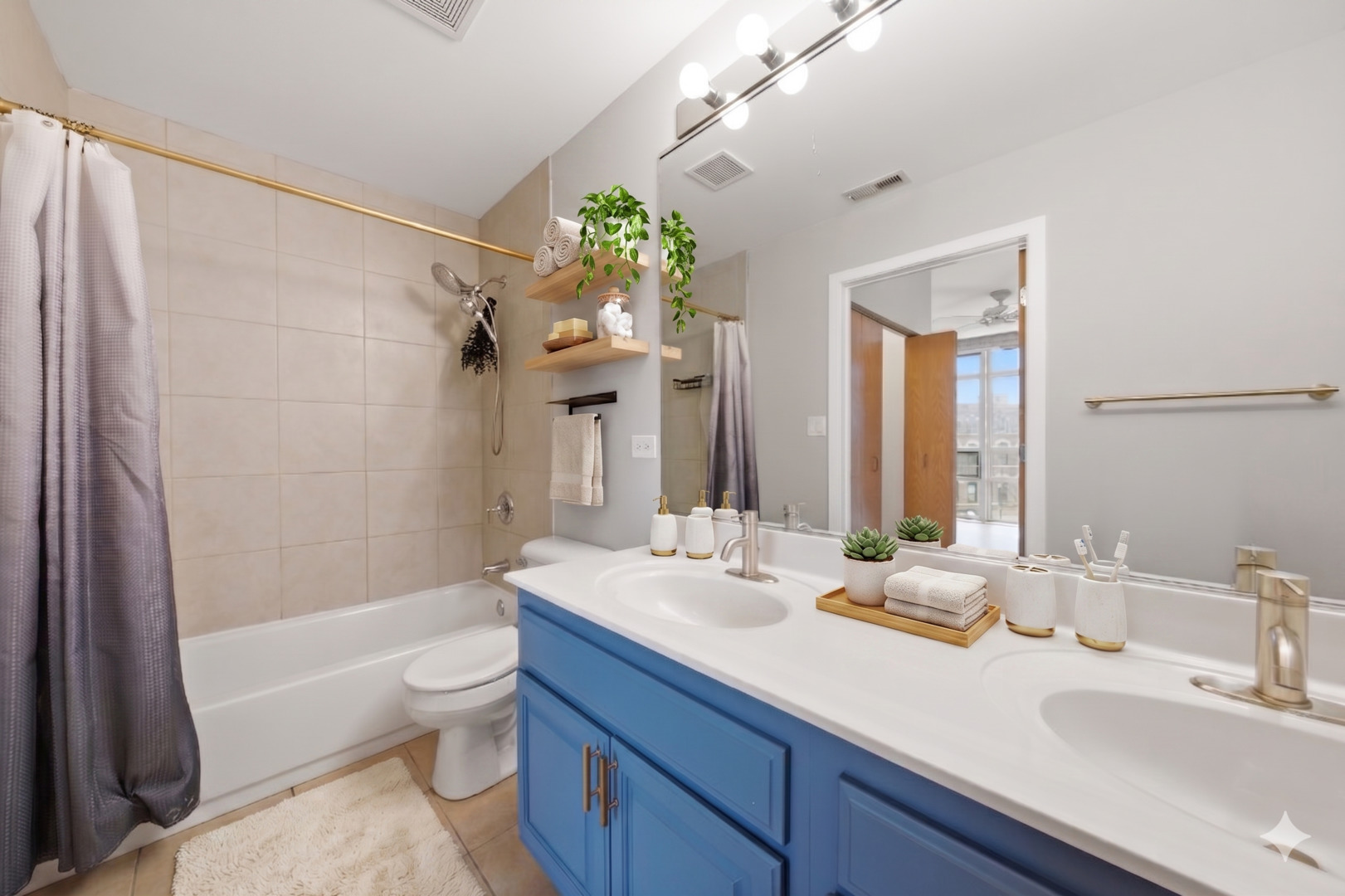 1610 W Fullerton Avenue 403 Property Photo 15
