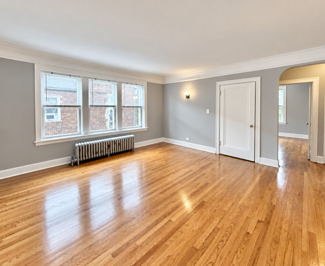 2801 W Lunt Avenue H3 Property Photo 4