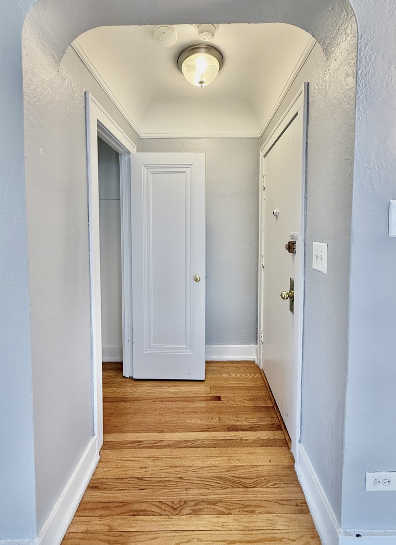 2801 W Lunt Avenue H3 Property Photo 18