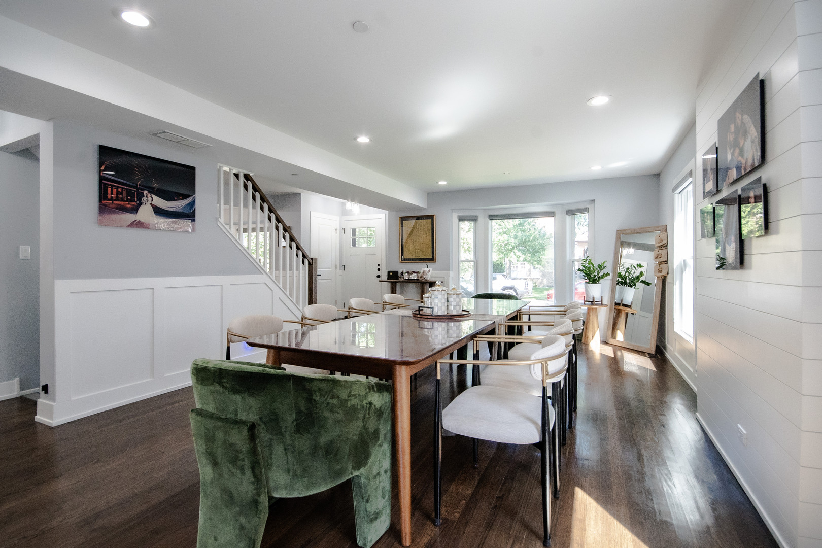 6630 N Trumbull Avenue Property Photo 6