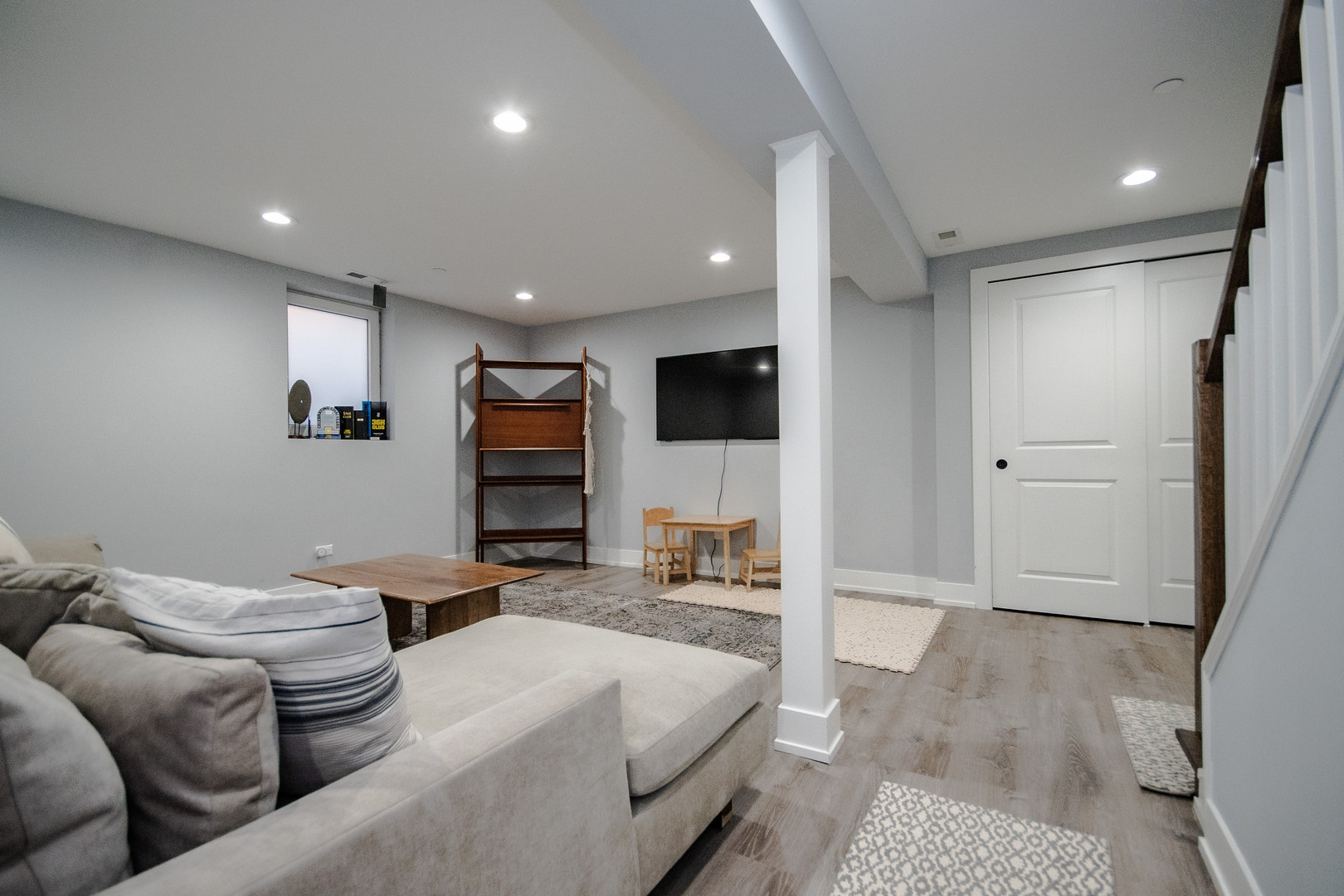 6630 N Trumbull Avenue Property Photo 24