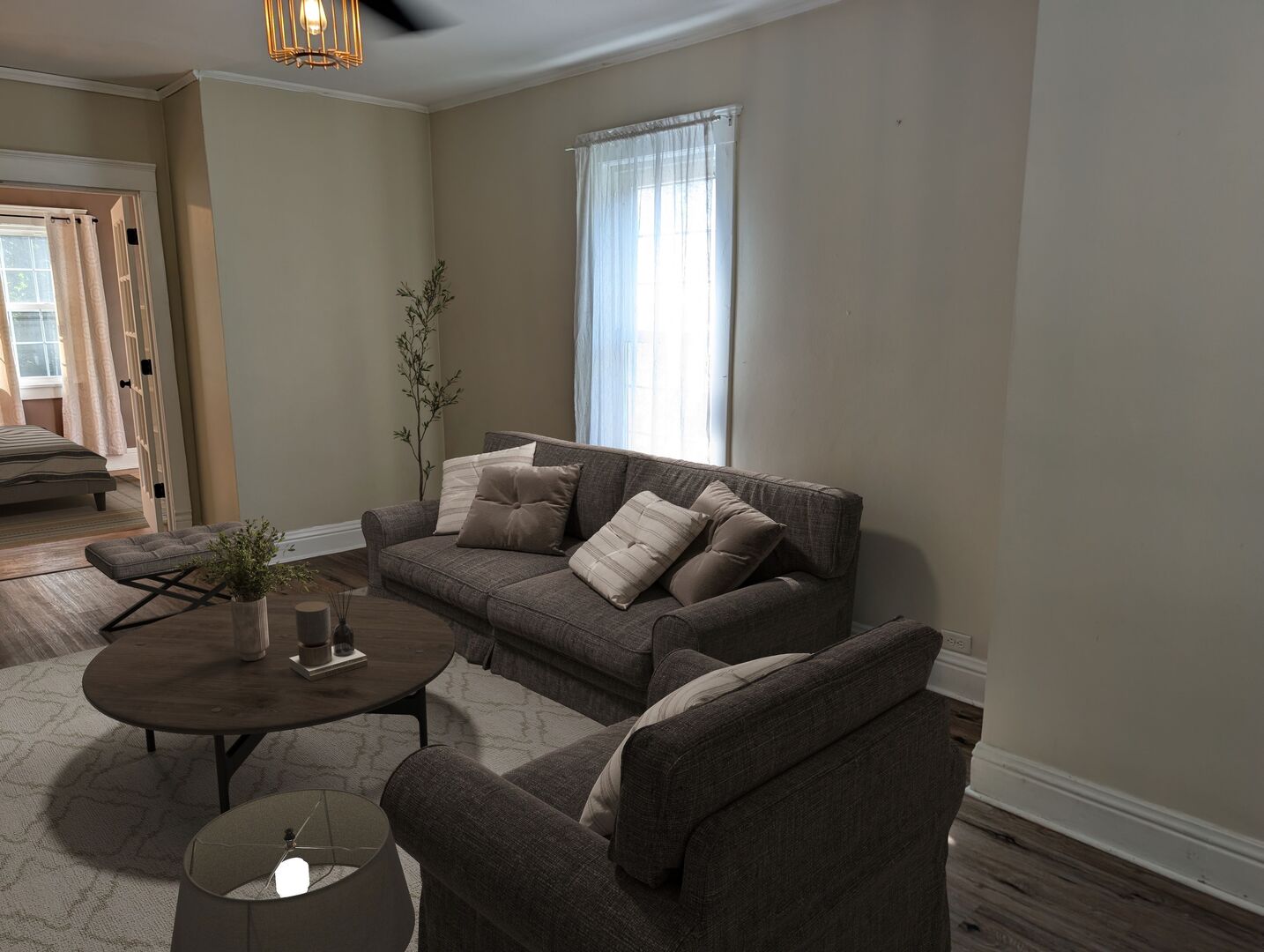 419 S Saxby Avenue Property Photo 4