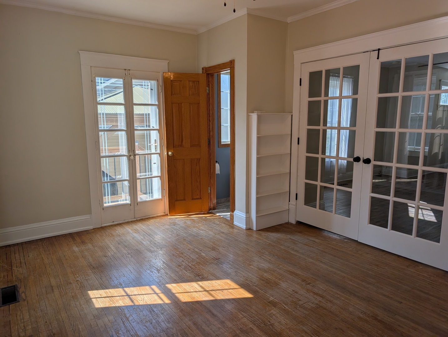 419 S Saxby Avenue Property Photo 11