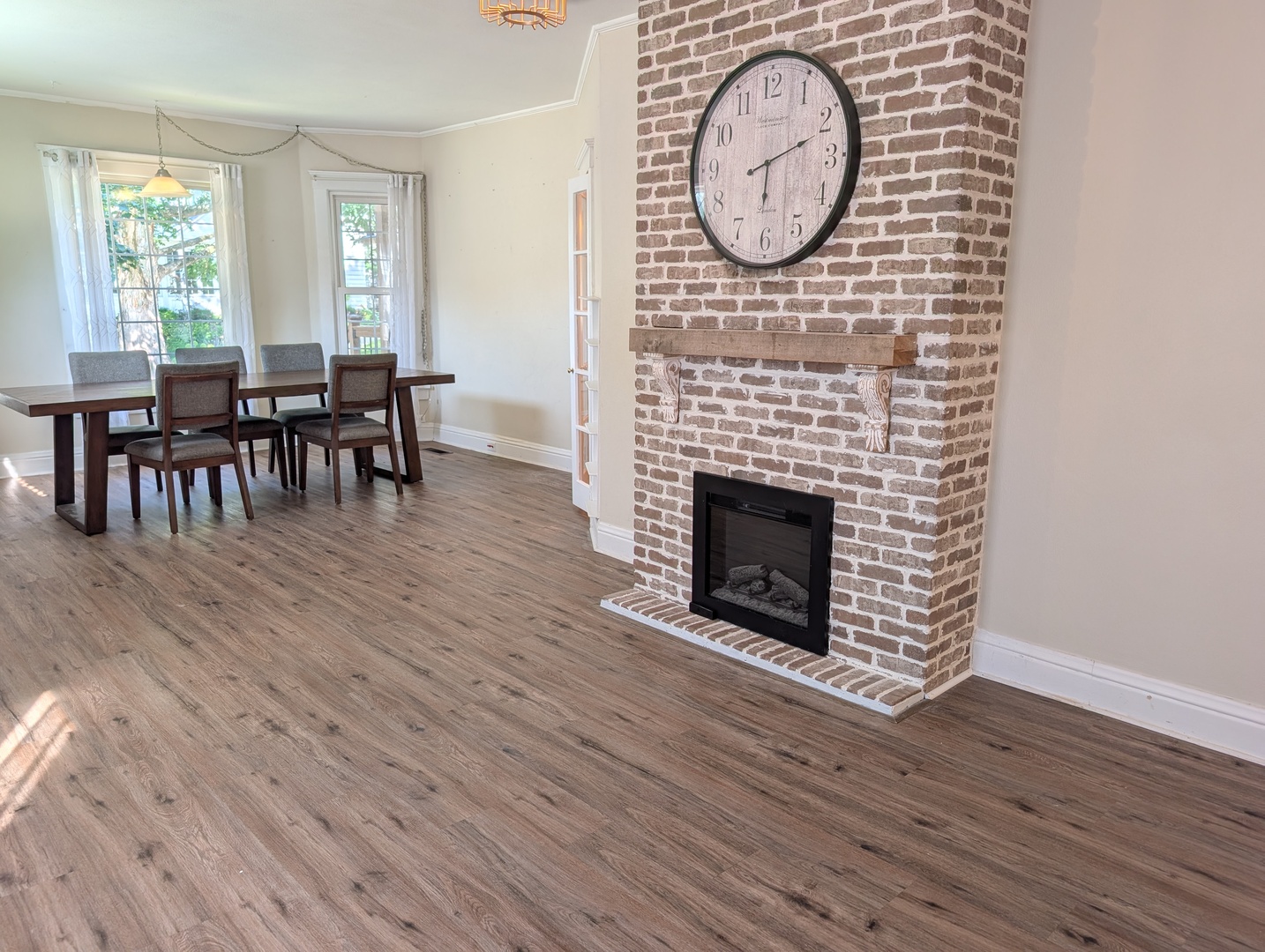419 S Saxby Avenue Property Photo 17