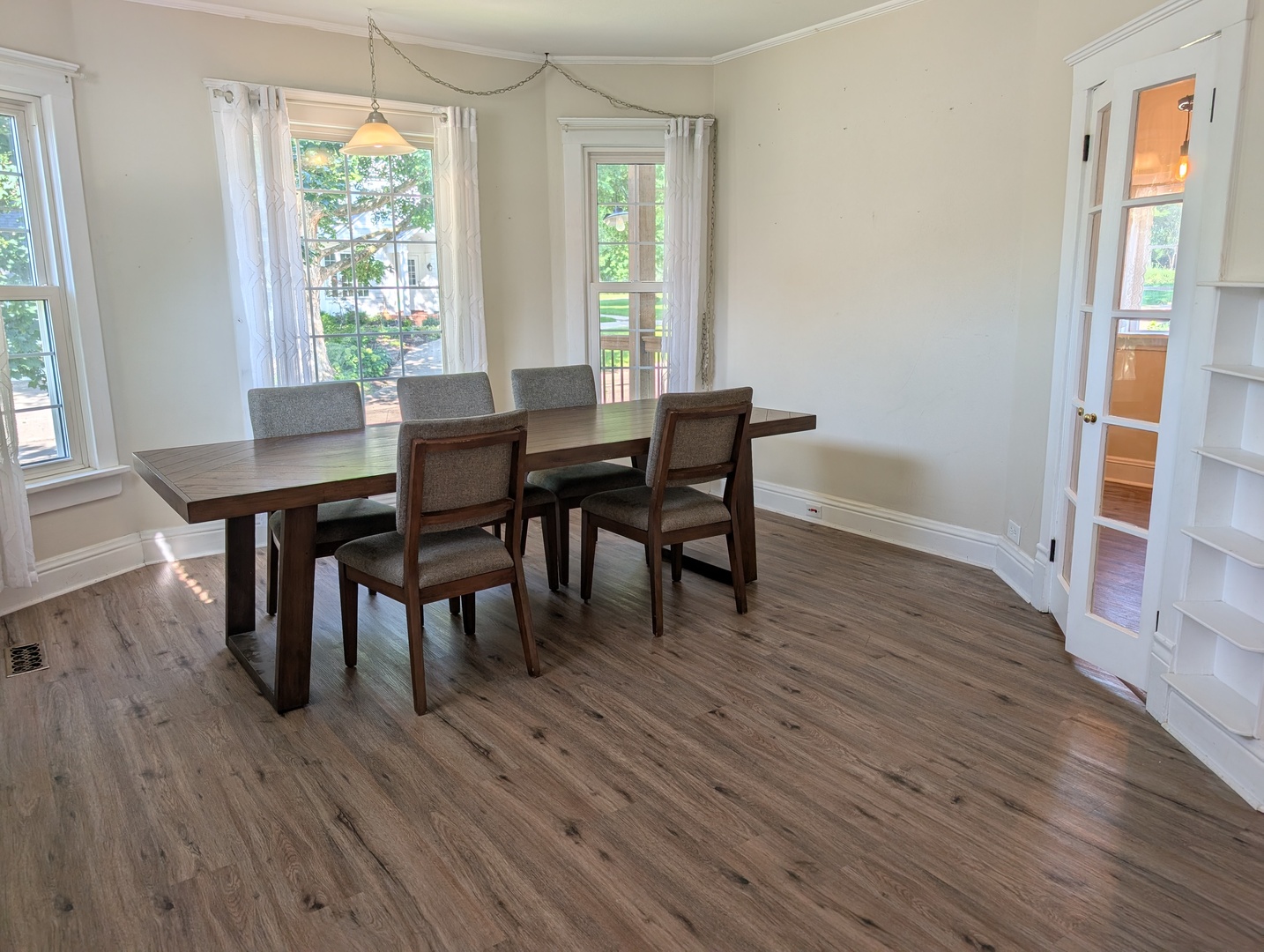 419 S Saxby Avenue Property Photo 18