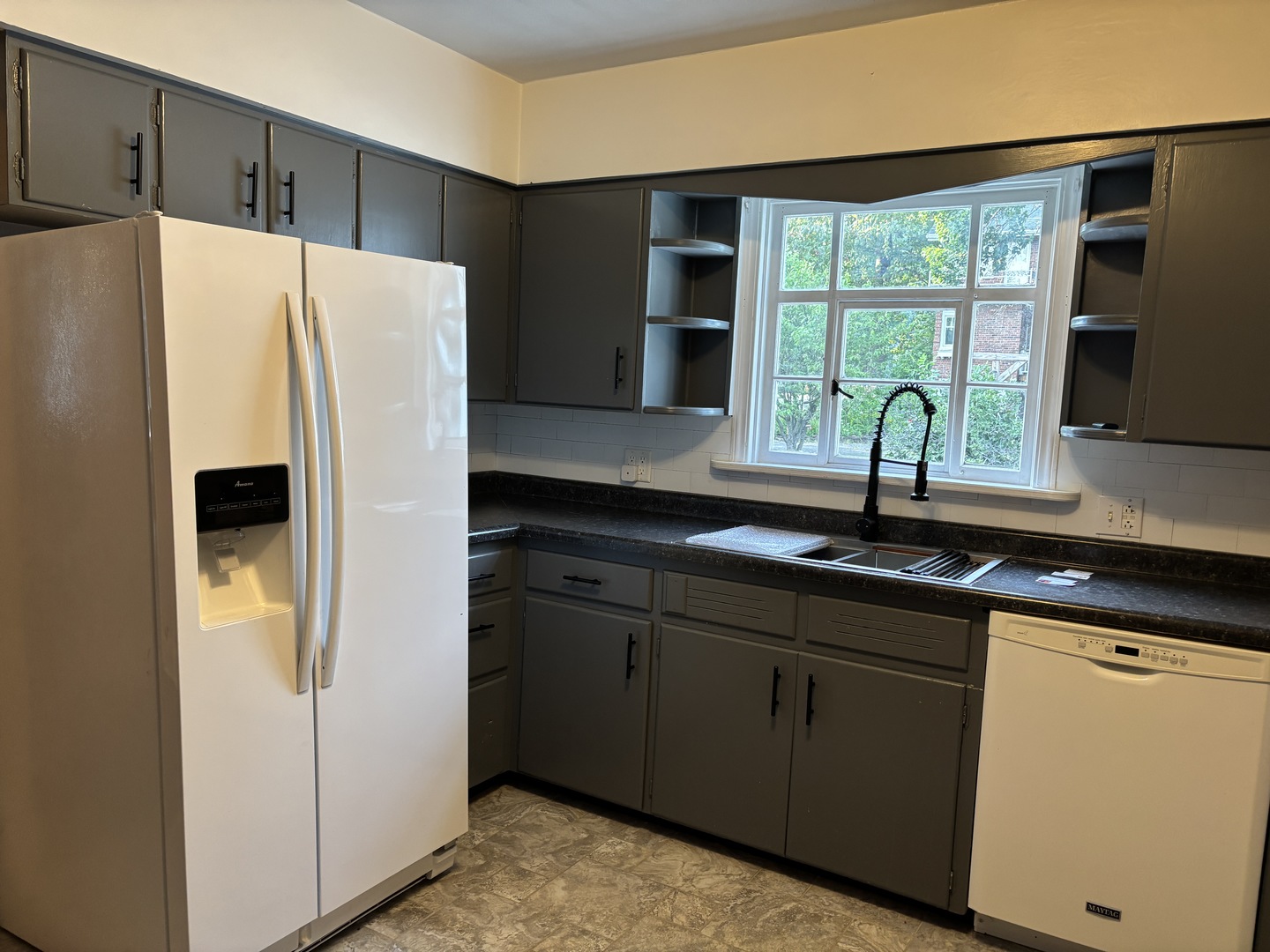 419 S Saxby Avenue Property Photo 20