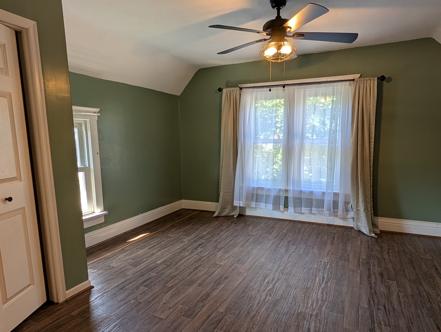 419 S Saxby Avenue Property Photo 25