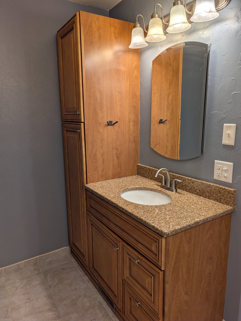 419 S Saxby Avenue Property Photo 31