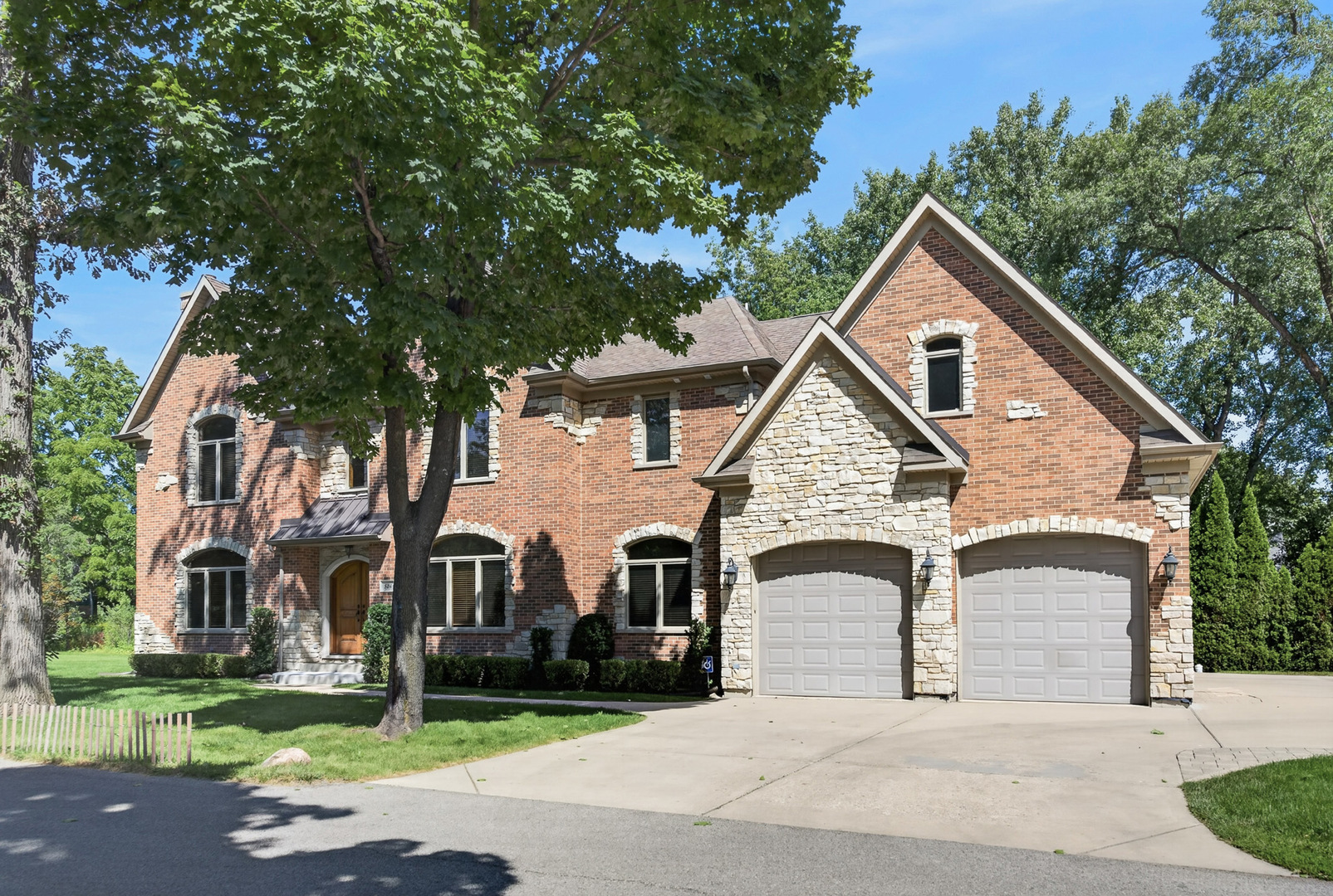 524 E Washington Avenue Property Photo 1