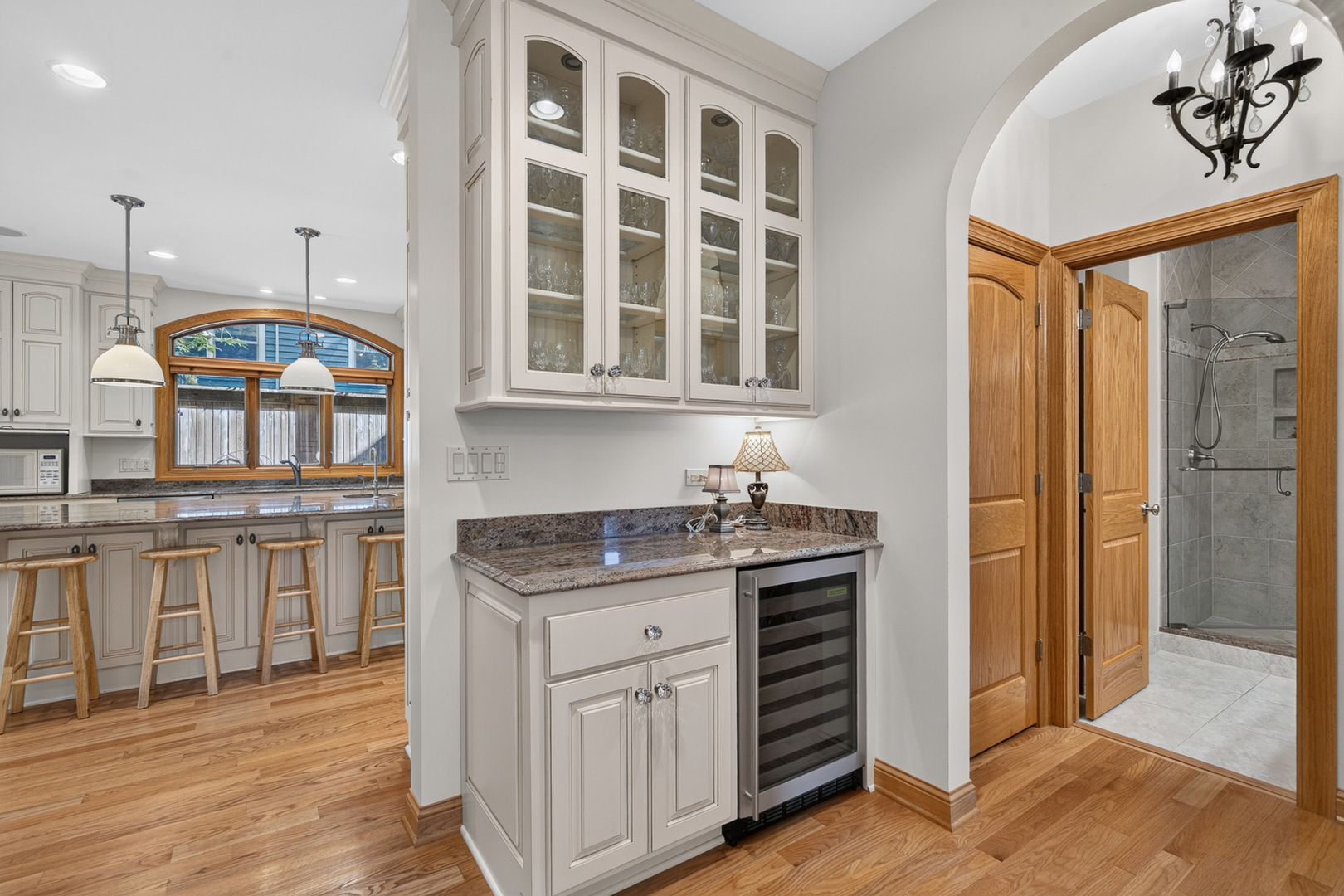 524 E Washington Avenue Property Photo 9