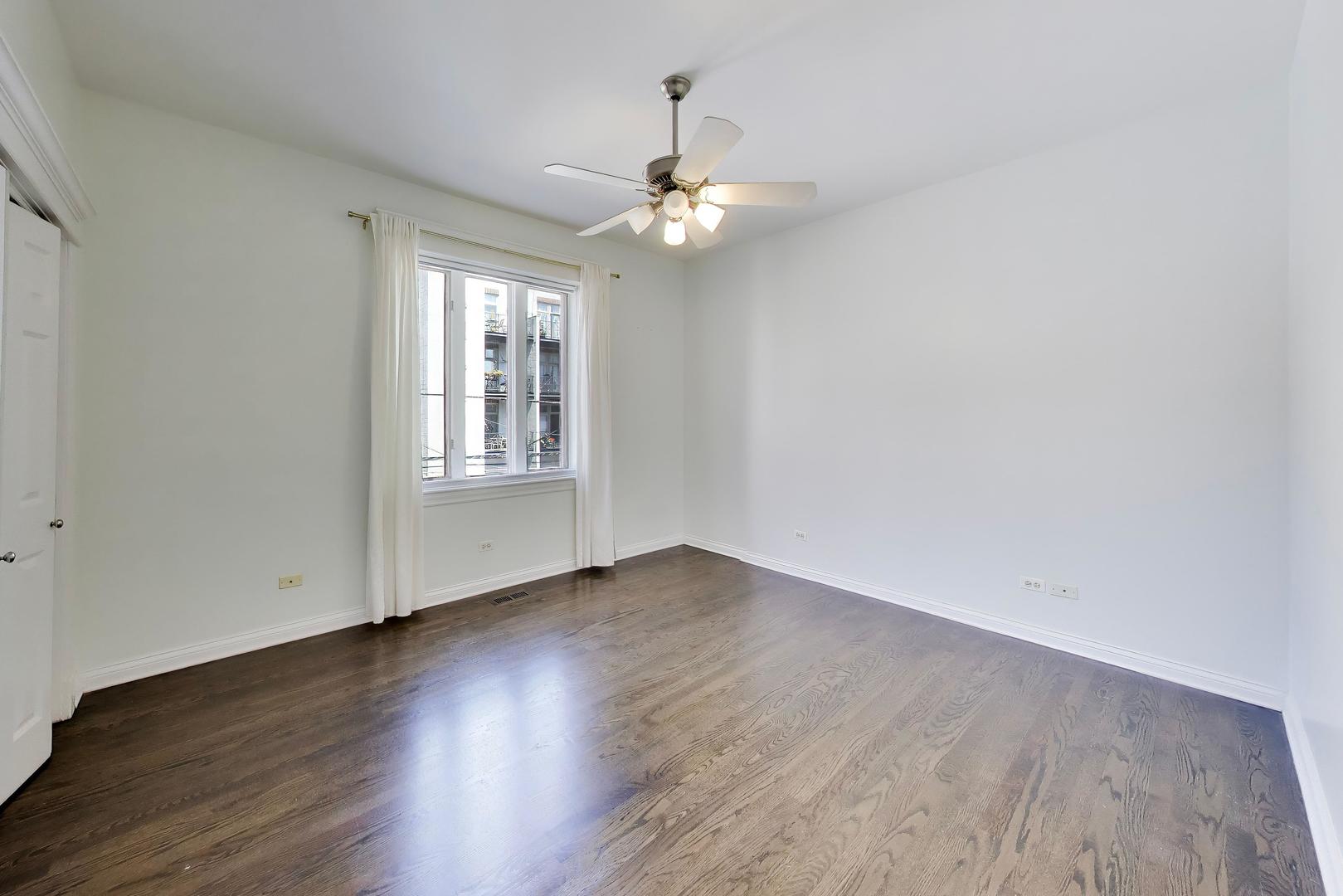 3939 N Greenview Avenue 2n Property Photo 13