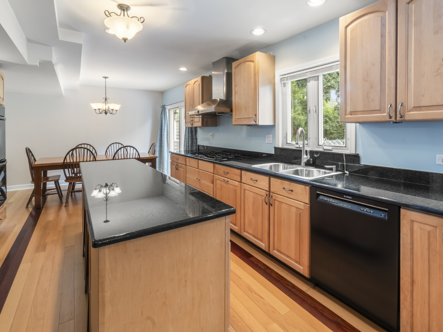 225 Stratford Road Property Photo 10