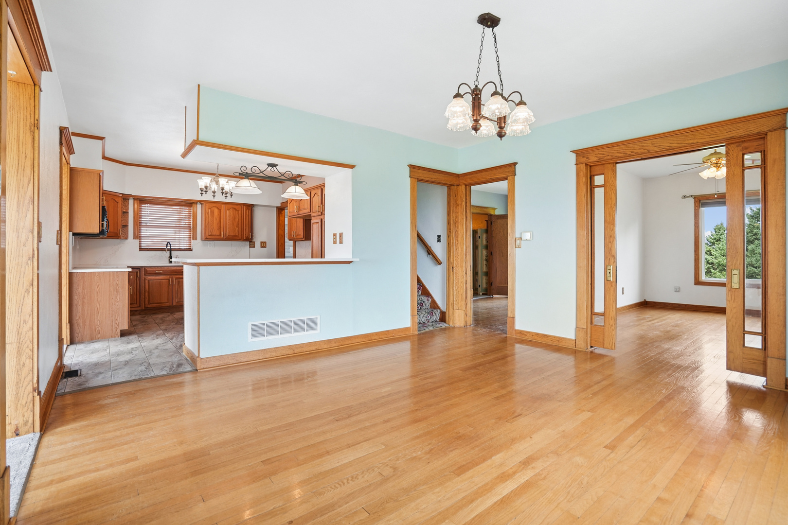 219 Vermont Avenue Property Photo 10