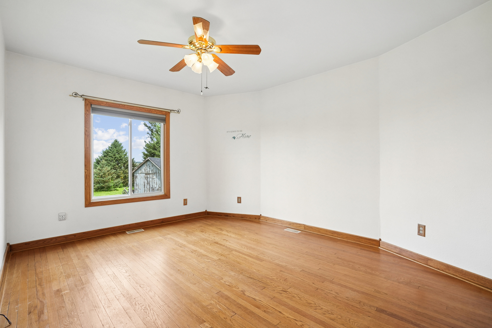 219 Vermont Avenue Property Photo 16