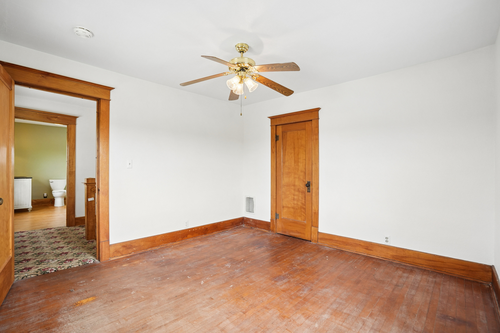 219 Vermont Avenue Property Photo 28